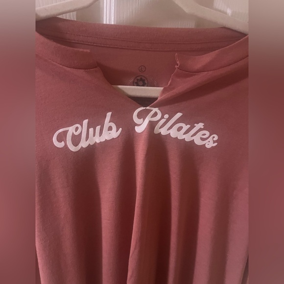 Workout shirt - Picture 2 of 4